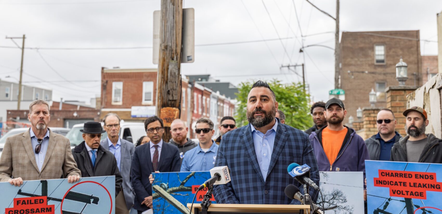 Larry Anastasi speaks at a press conference