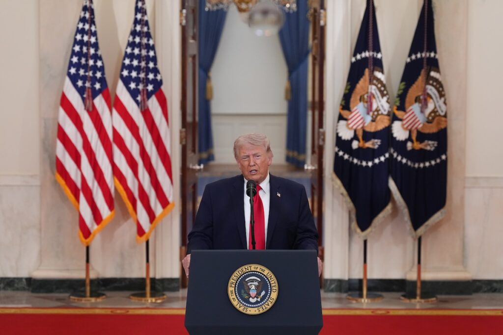 APTOPIX Trump Iran US President Donald Trump speaks about the Iran war from the Cross Hall of the White House on Wednesday, April 1, 2026, in Washington. (AP Photo/Alex Brandon, Pool)