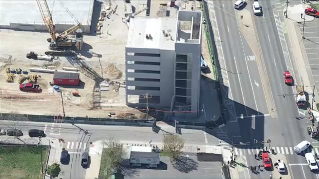 parking-garage-collapse-philadelphia An aerial view of the Grays Ferry parking garage on the 2900 block of Grays Ferry Avenue