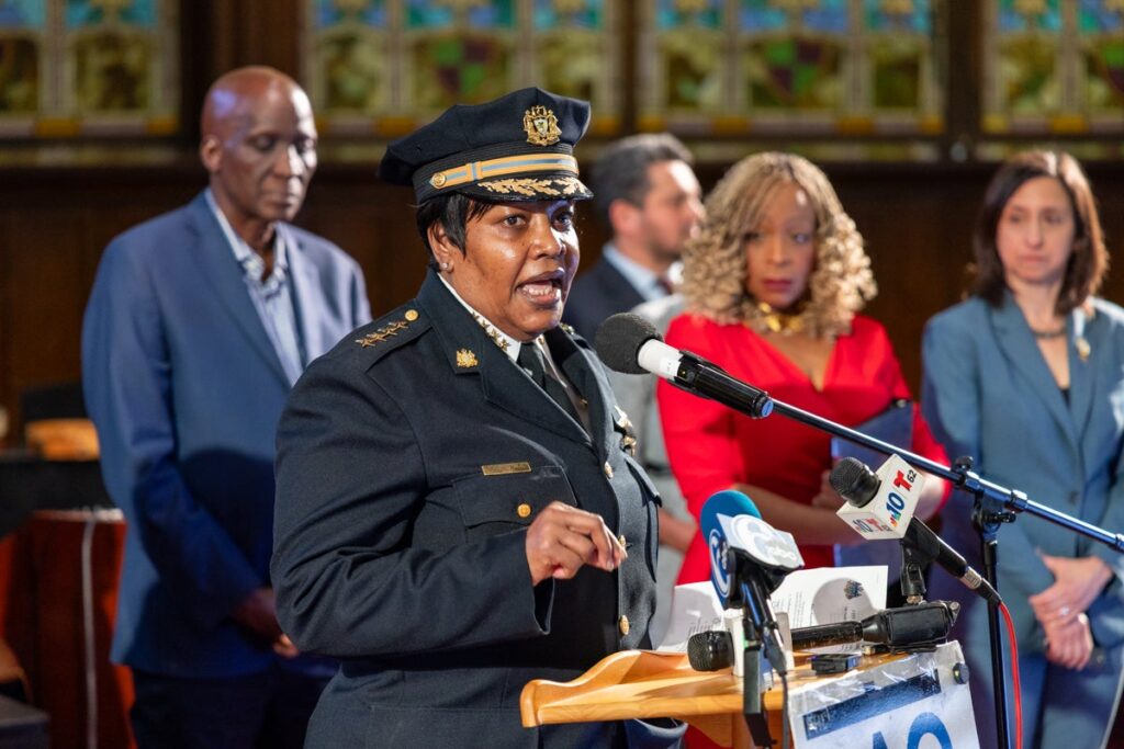 philadelphia-sheriff-rochelle-bilal-kp-111426-06 Rochelle Bilal speaking at a podium