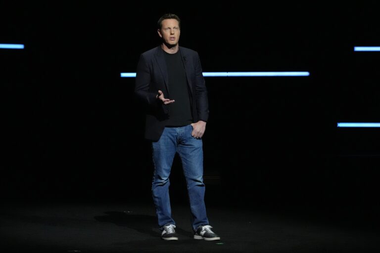 David Ellison, CEO of Paramount Skydance, speaks during the Paramount Pictures presentation at CinemaCon on Thursday, April 16, 2026, at Caesars Palace in Las Vegas. (AP Photo/Chris Pizzello)