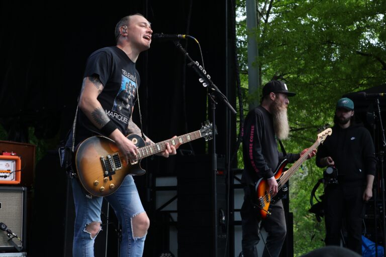 The Flatliners performing