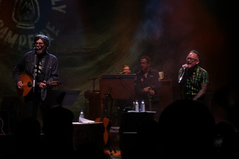 Eric Bazilian performing
