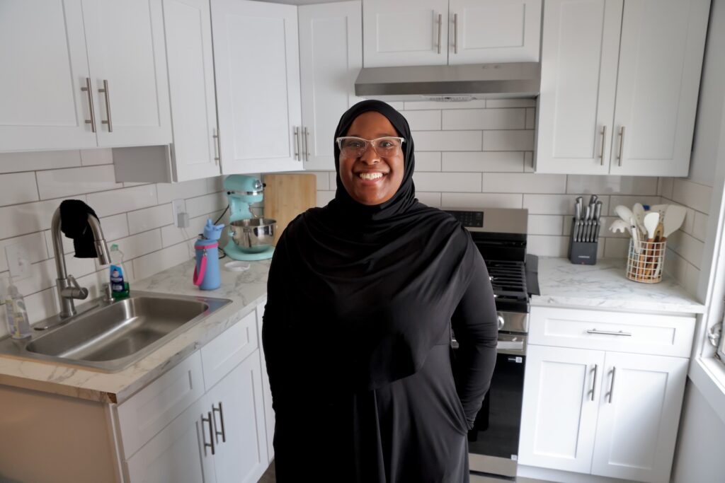 2026 07 07-e lee-tanesha oglesby-philadelphia-chop program for eliminating asthma triggers in home kitchen Tanesha Oglesby is pleased to have a new kitchen free of asthma triggers