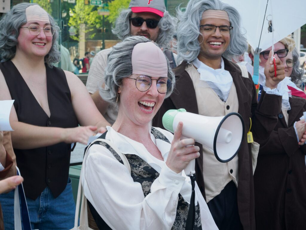 ben-franklin-lookalike-bp-070626 Contestants at a Ben Franklin look alike contest