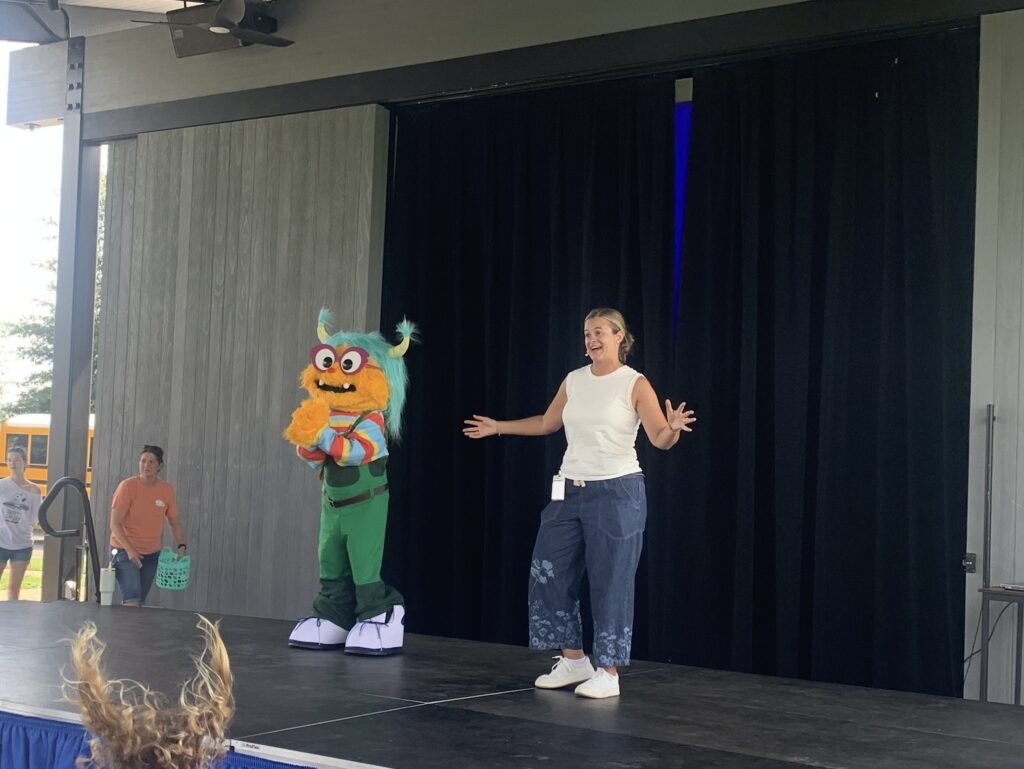 Albie from WHYY TV's "Albie's Elevator" performs at the Lewes Public Library
