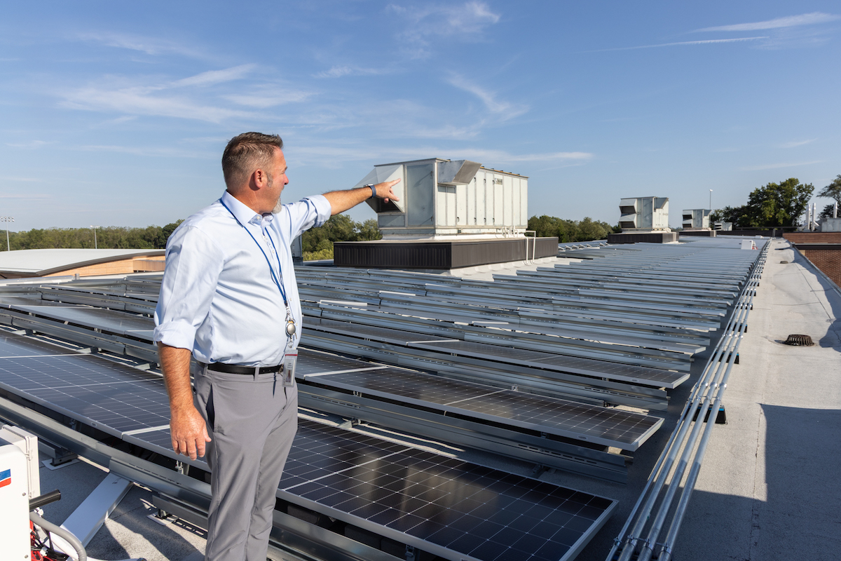 Schools in Philadelphia turn to solar power thanks to state grants