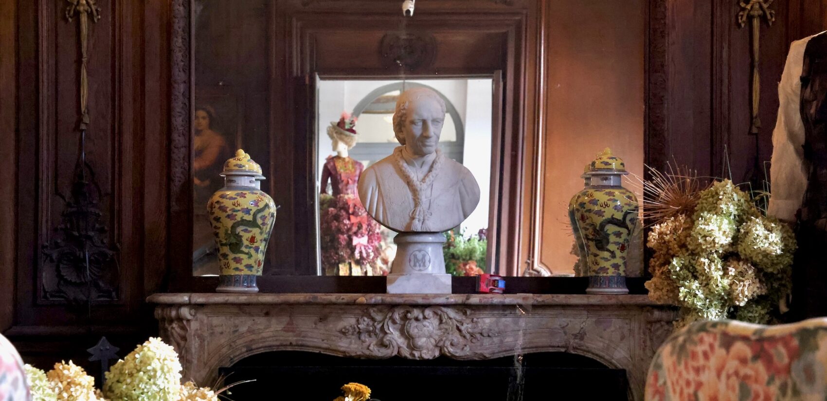 a bust in Lynnewood Hall's billiard room