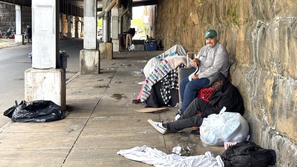 homeless-beneath-wilmington-underpass-SM-092526 Homeless people sitting at an underpass in Wilminigton