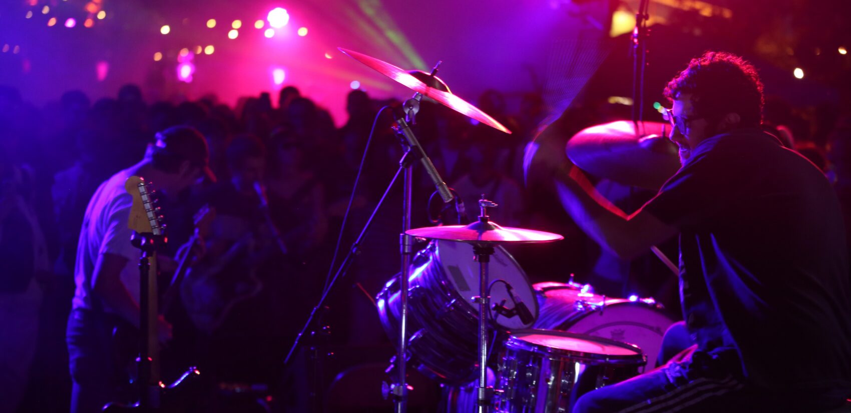 TAGABOW performing