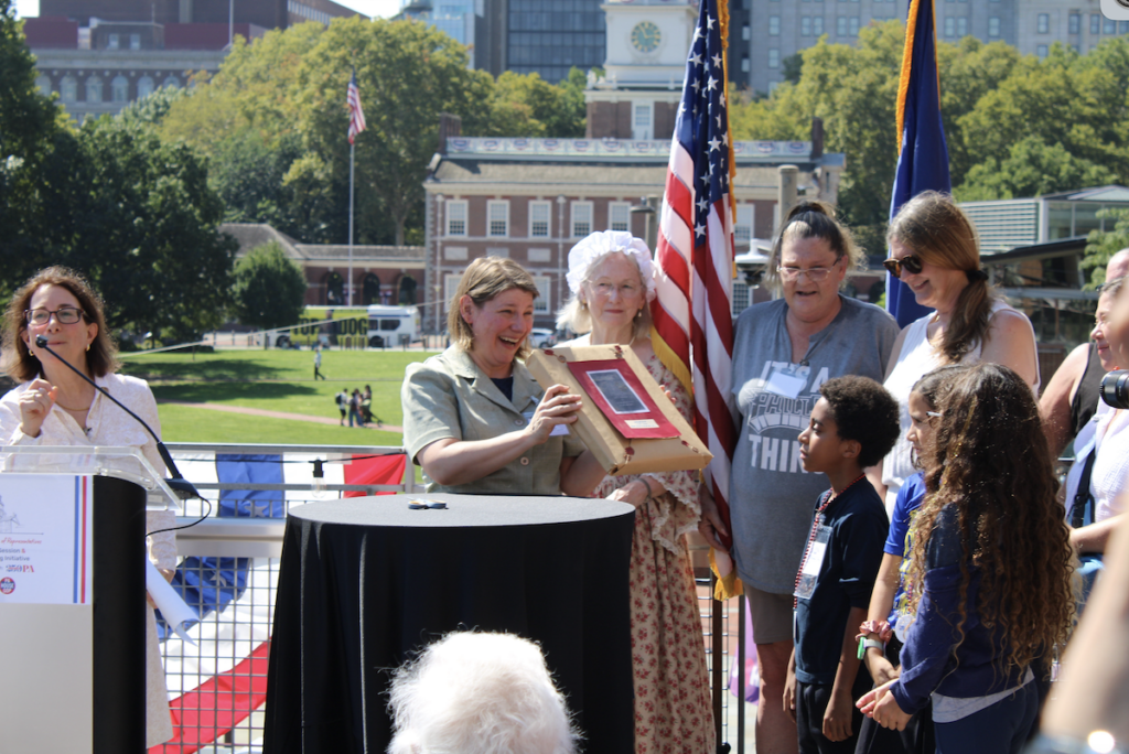 Elementary schoolers get a look at a time capsule sealed in Philadelphia