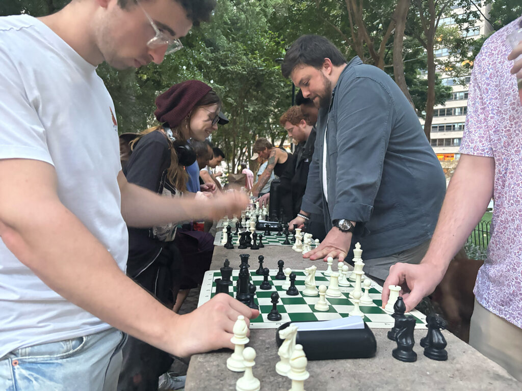 rittenhouse-square-philadelphia-chess3 Multiple people play chess in Philadelphia's Rittenhouse Square