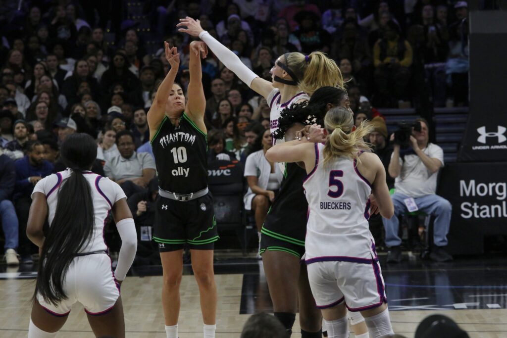 unrivaled-basketball-philadelphia-2026-01-30-cs-4-1 Phantom BC captain Kelsey Plum shoots over Breeze BC's Cameron Brink
