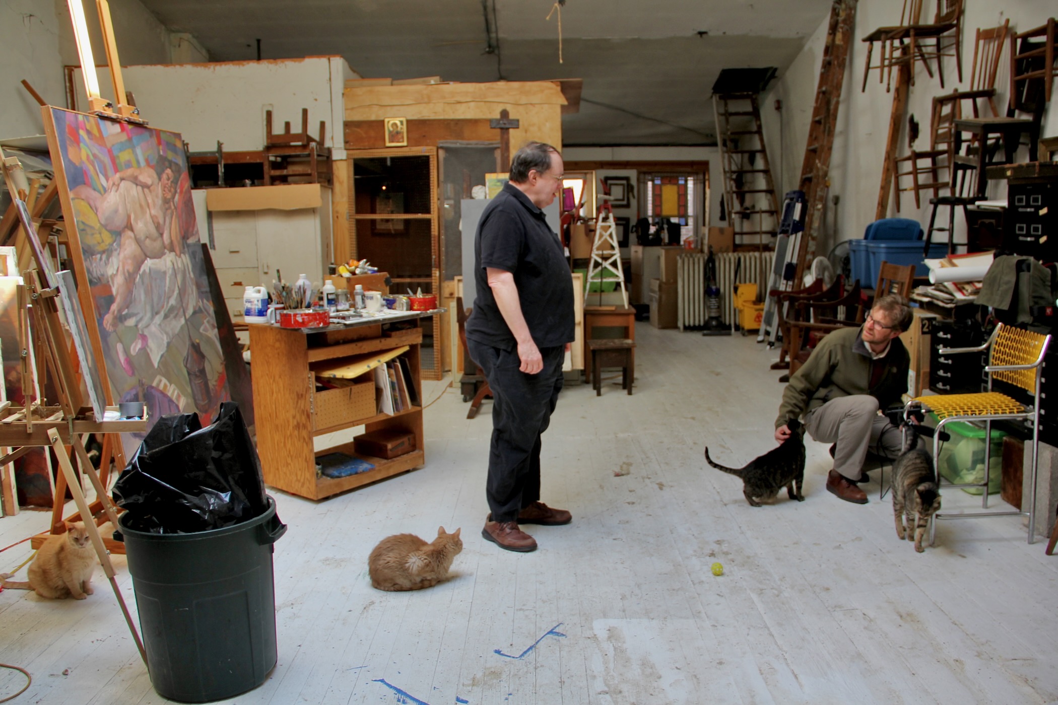 Al Gury talks with WHYY reporter Peter Crimmins in his studio on Chestnut Street