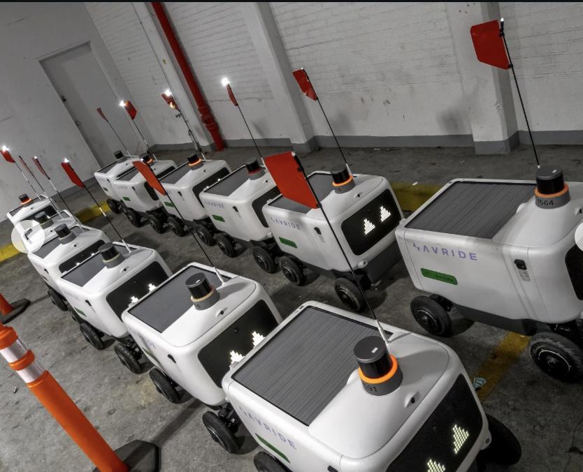 avride-delivery-robots-bp-102126 Avride delivery robots