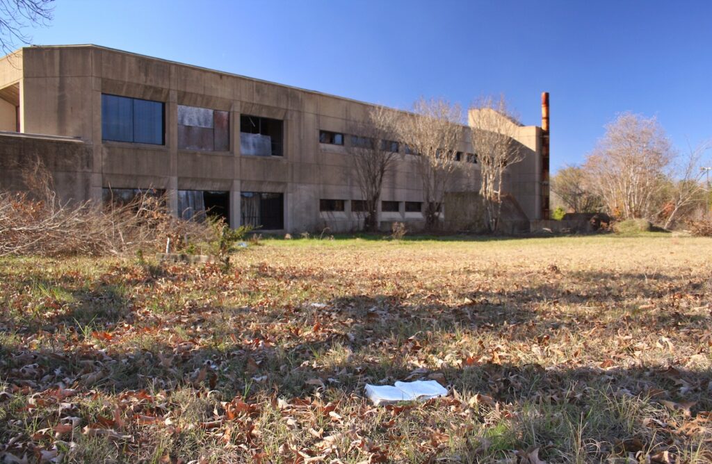 Abandoned hospital building. (LMPark Photos/Bigstock)