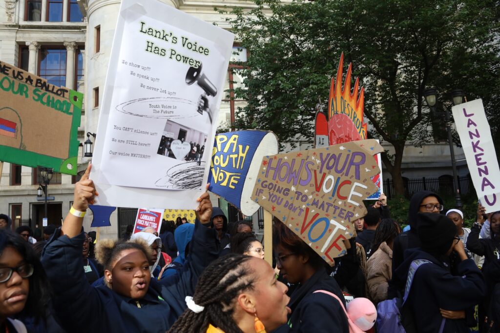 Philadelphia students march from LOVE Park to City Hall