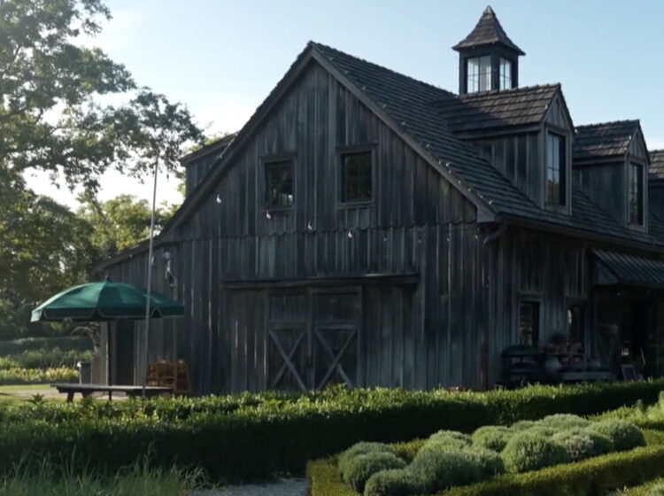 Screenshot A barn